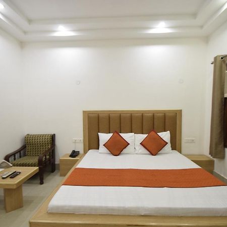 Hotel Atlantic Alwar Buitenkant foto