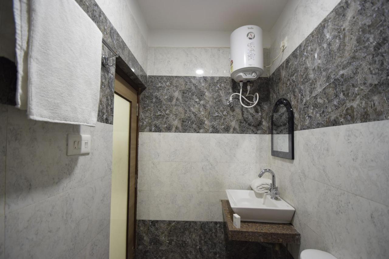 Hotel Atlantic Alwar Buitenkant foto