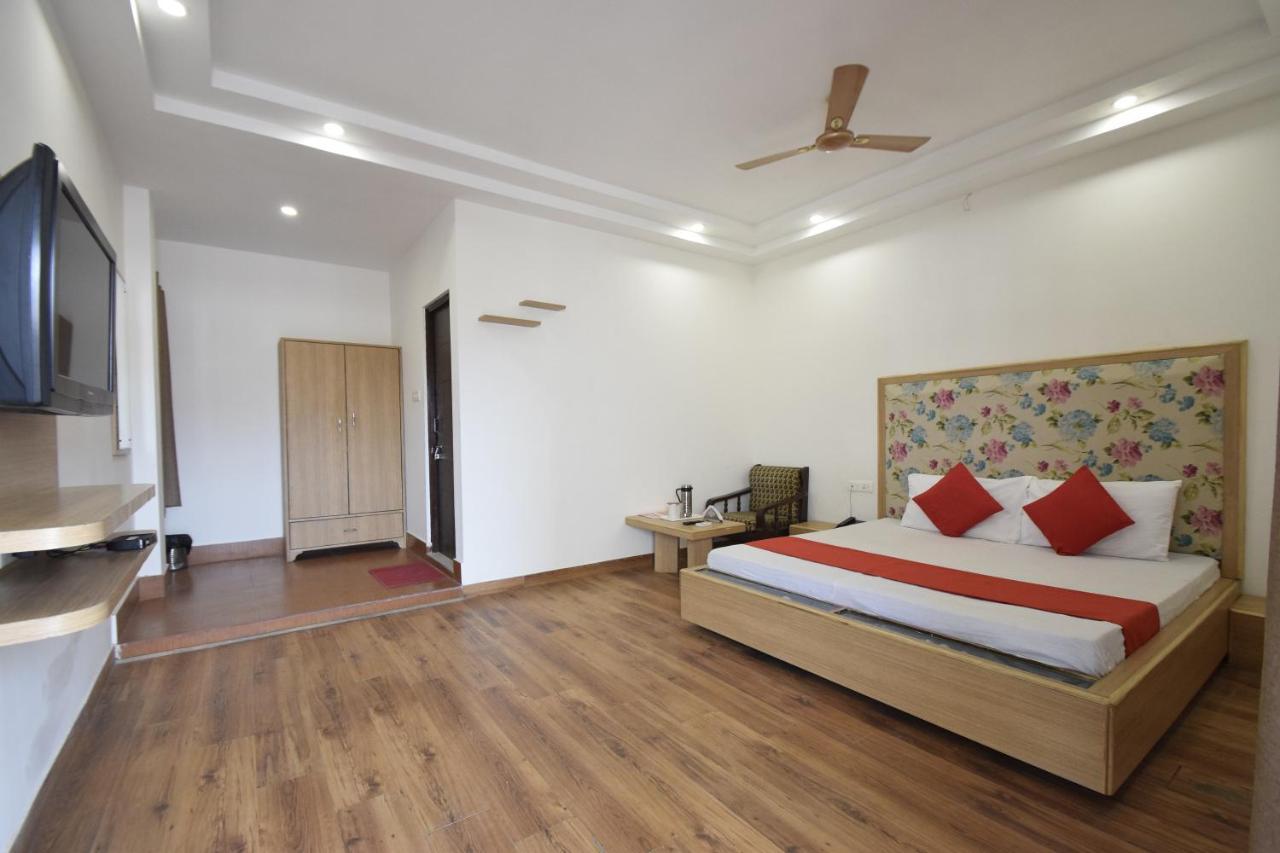 Hotel Atlantic Alwar Buitenkant foto